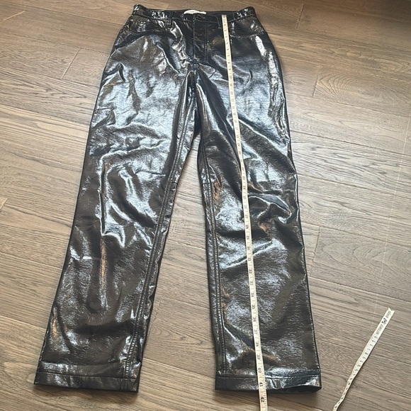 Abercrombie & Fitch | 90s Straight Ultra High Rise Shiny Vegan Leather Pants 28 - Picture 11 of 14